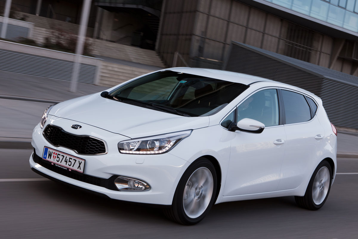 Киа сид хэтчбек 2013. Kia Ceed 2012. Kia СИД 2012. Kia Ceed 2012 хэтчбек. СИД хэтчбек 2012.