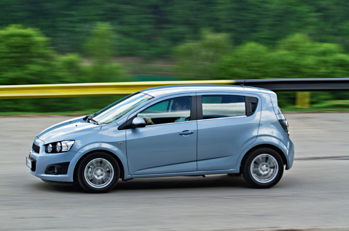 aveo vs yaris serayamotor