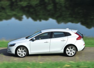 Volvo V40 D4