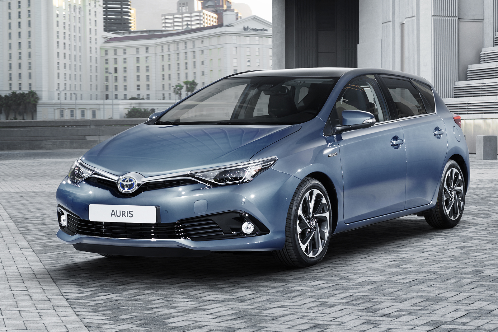 UPDATE Toyota Auris facelift prezentat la Geneva