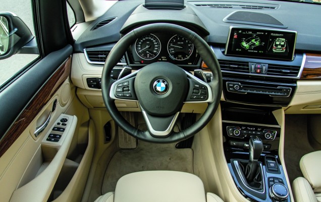 BMW 225i Active Tourer interior