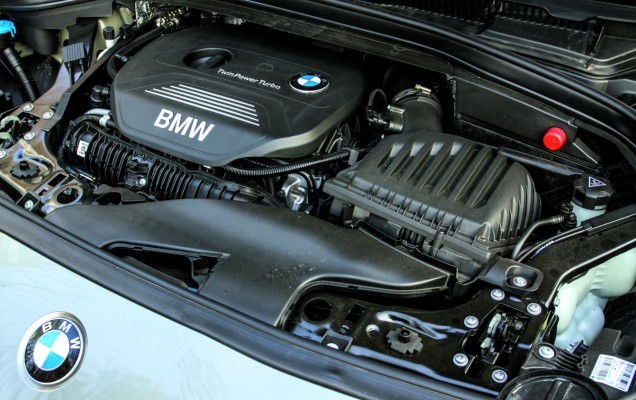 BMW 225i Active Tourer motor