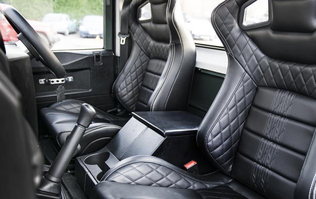 kahn design land rover defender pick-up (6)