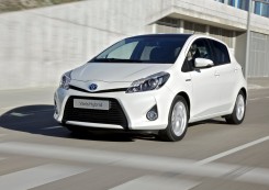 Masini economice: Toyota Yaris HSD