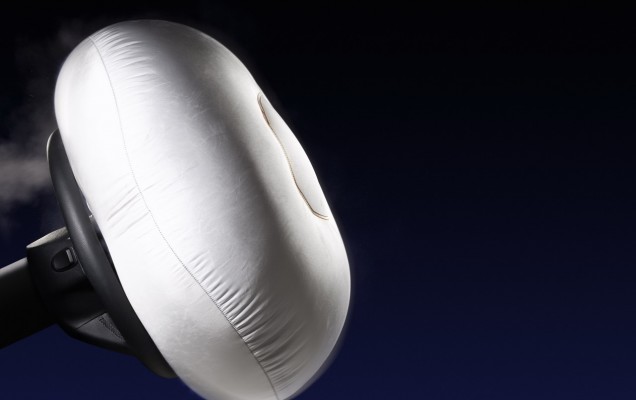 inflated-airbag_100424964_h