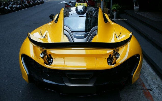 McLaren P1 taxi (4)