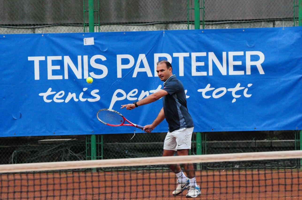 pit Elasticity ornament P) Bucurestiul Joaca Tenis, cel mai mare turneu de tenis pentru amatori |  Știri | AUTO BILD
