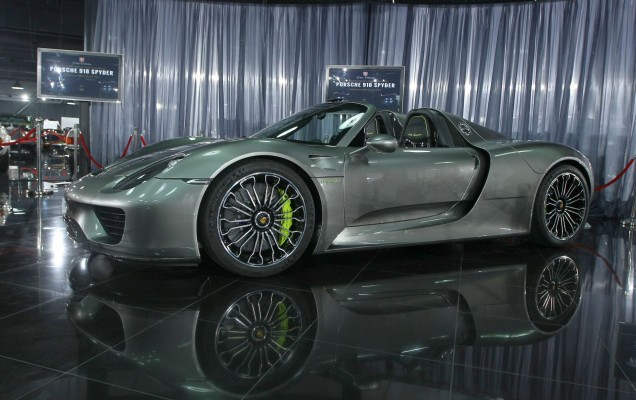 Porsche_918_tiriac_collection_13