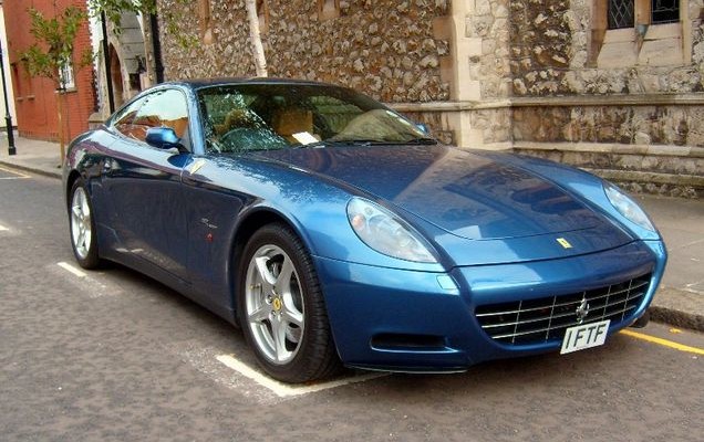 Ferrari_612_Scaglietti_street