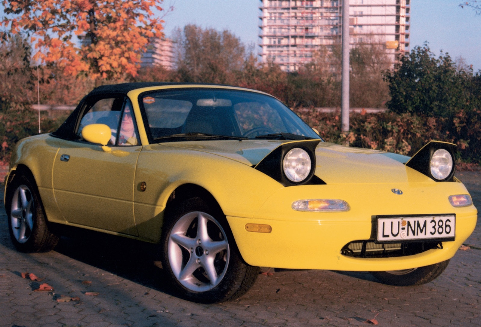 Mazda MX5 Cum sunt primele trei generații ca mașini