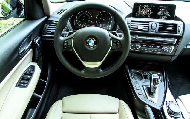 BMW Seria 1 - interior