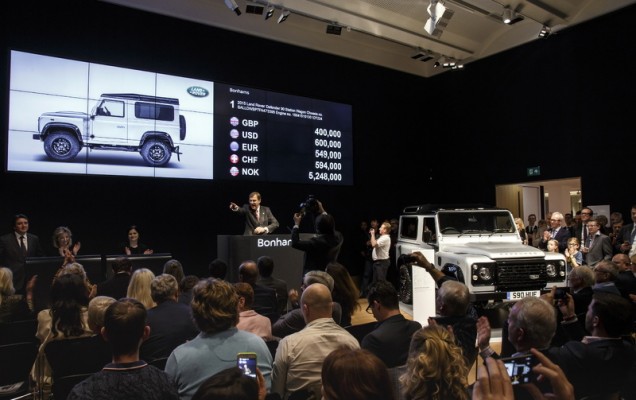 2 milioane land rover defender (1)