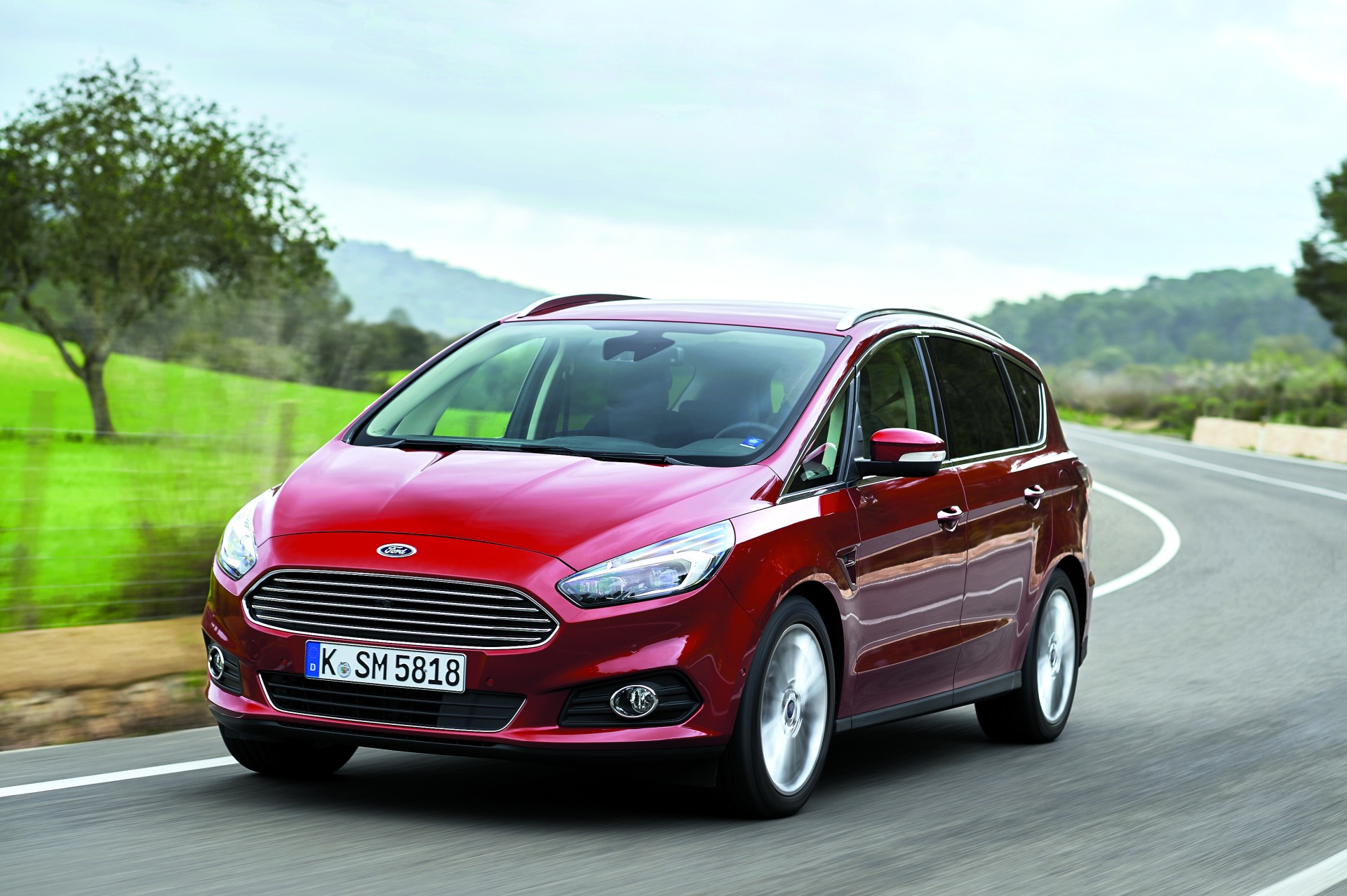 Test drive Ford SMax Pentru tăticul sportiv Headline