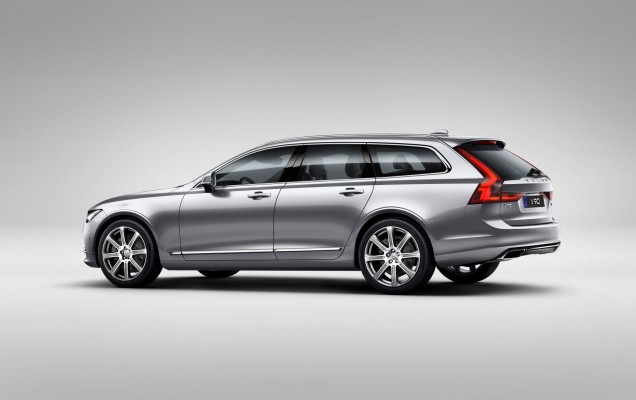 Volvo V90 Studio Rear 3/4