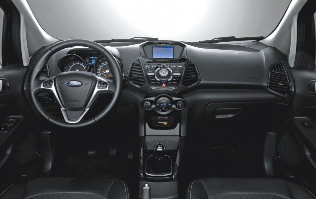 FordEcoSport_2015_07