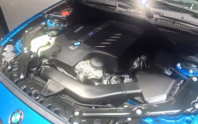 2016 geneva live bmw stand (9)