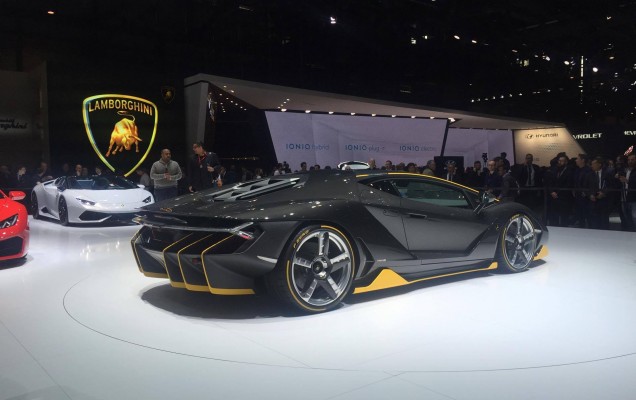 2016 geneva live lamborghini centenario (1)