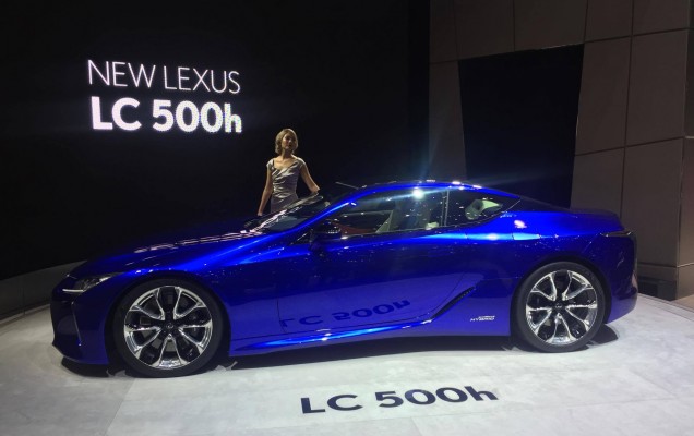 2016 geneva live lexus (6)