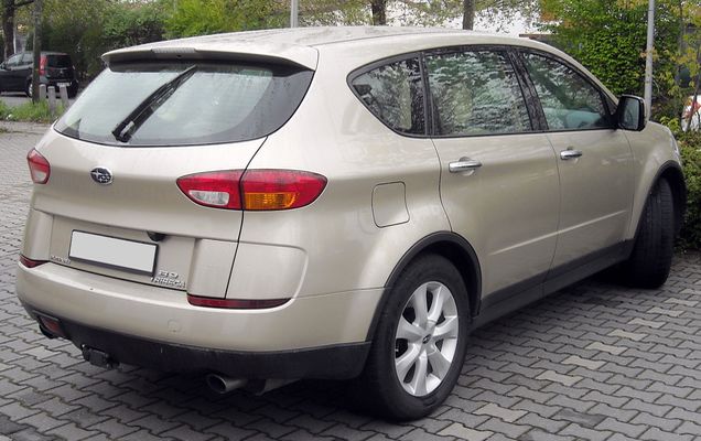 Subaru_Tribeca_rear_20090418