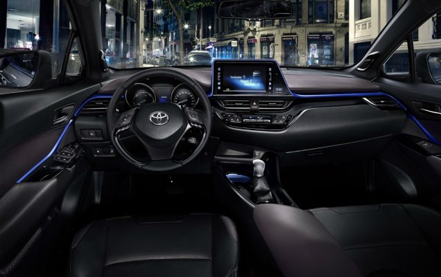 interior toyota c-hr (12)