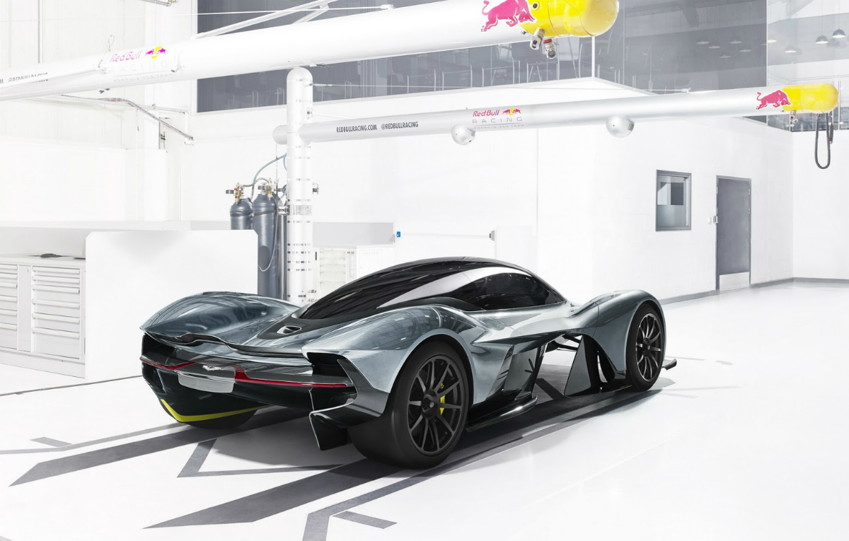 Aston Martin AM-RB 001  (1)