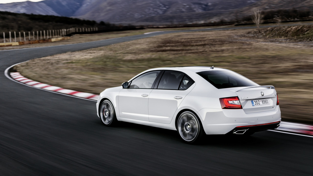 2017-skoda-octavia-rs-facelift-2