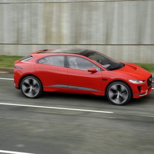Google va folosi 20.000 de mașini electrice Jaguar pentru un serviciu de taxi