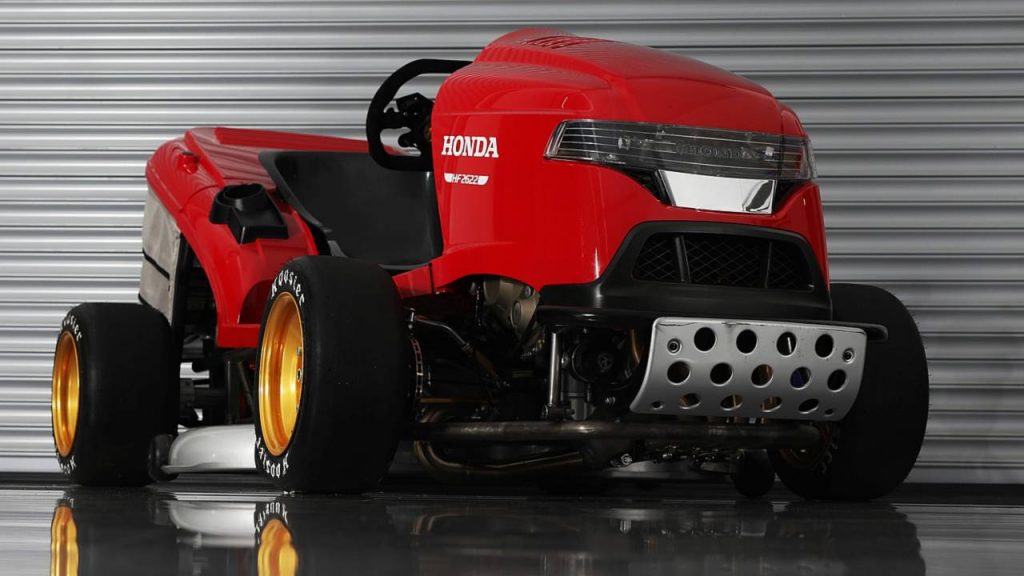 Honda masina de tuns iarba record mondial
