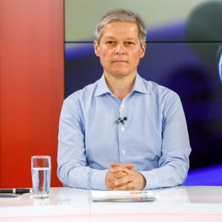 Dacian Cioloș interviu trotineta electrica foto Eli Driu 2