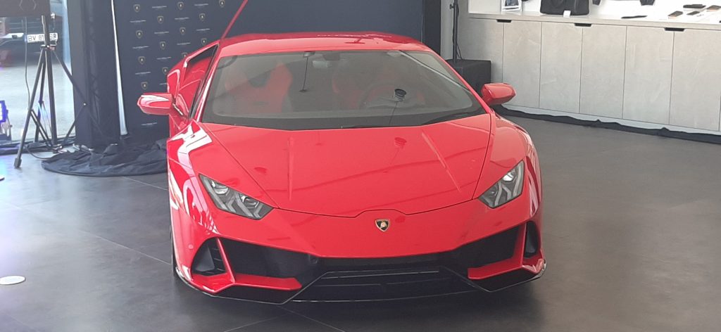 Lamborghini a redeschis ieri showroomul din București