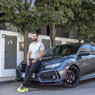 Neatza Dani Otil Honda Civic Type R