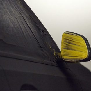 Cea mai neagră mașină din lume: BMW X6 Vantablack