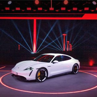 Porsche Taycan oficial