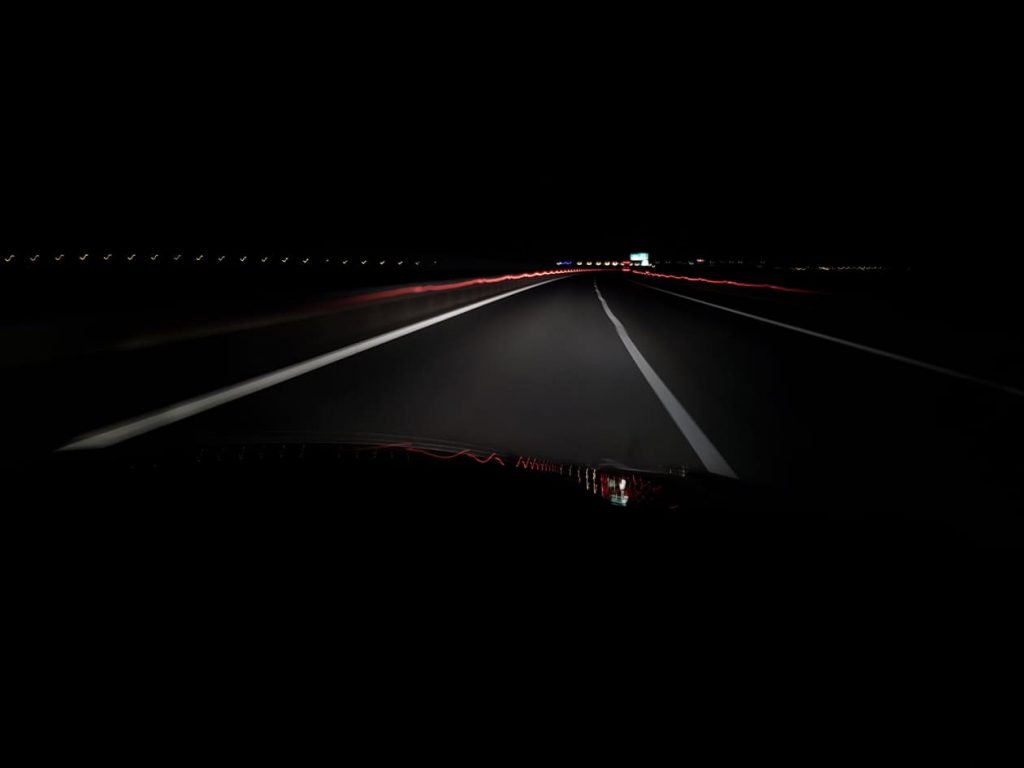 Ce trebuie să faci pe drum după ce ai luat o mașină din Germania?