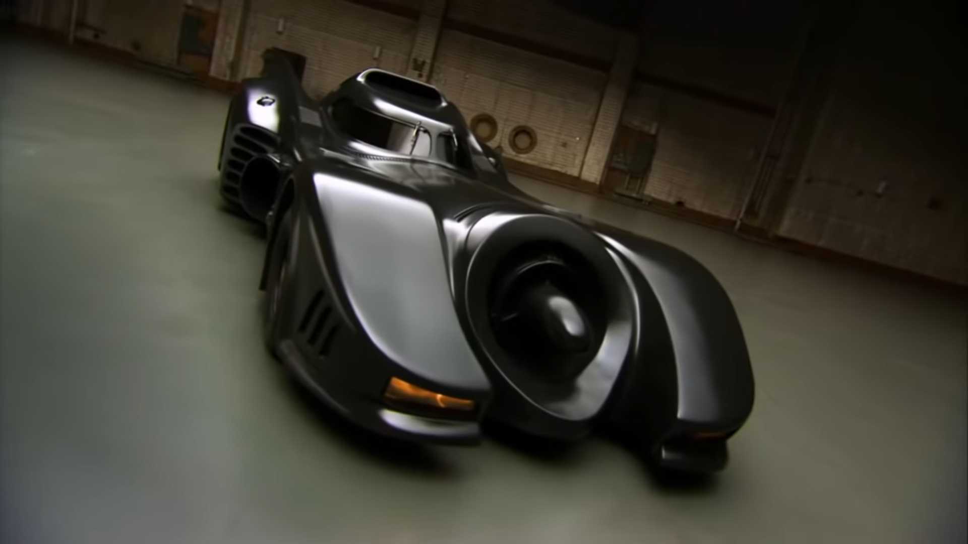 https://www.auto-bild.ro/wp-content/uploads/2020/05/batmobile-evolution.jpg