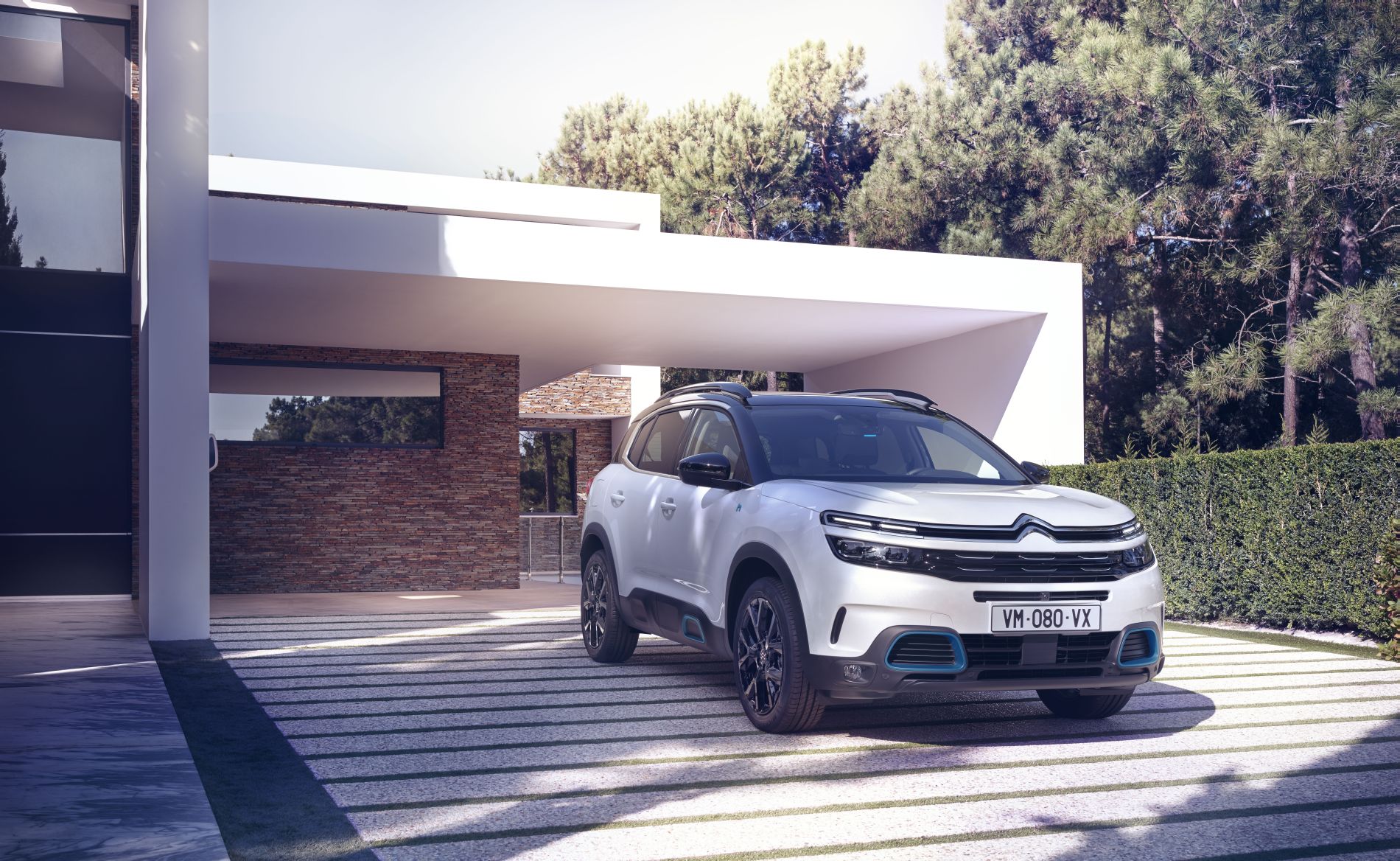 Noul Citroen C 5 Aircross Hybrid poate fi comandat în România de la 34.286 de euro