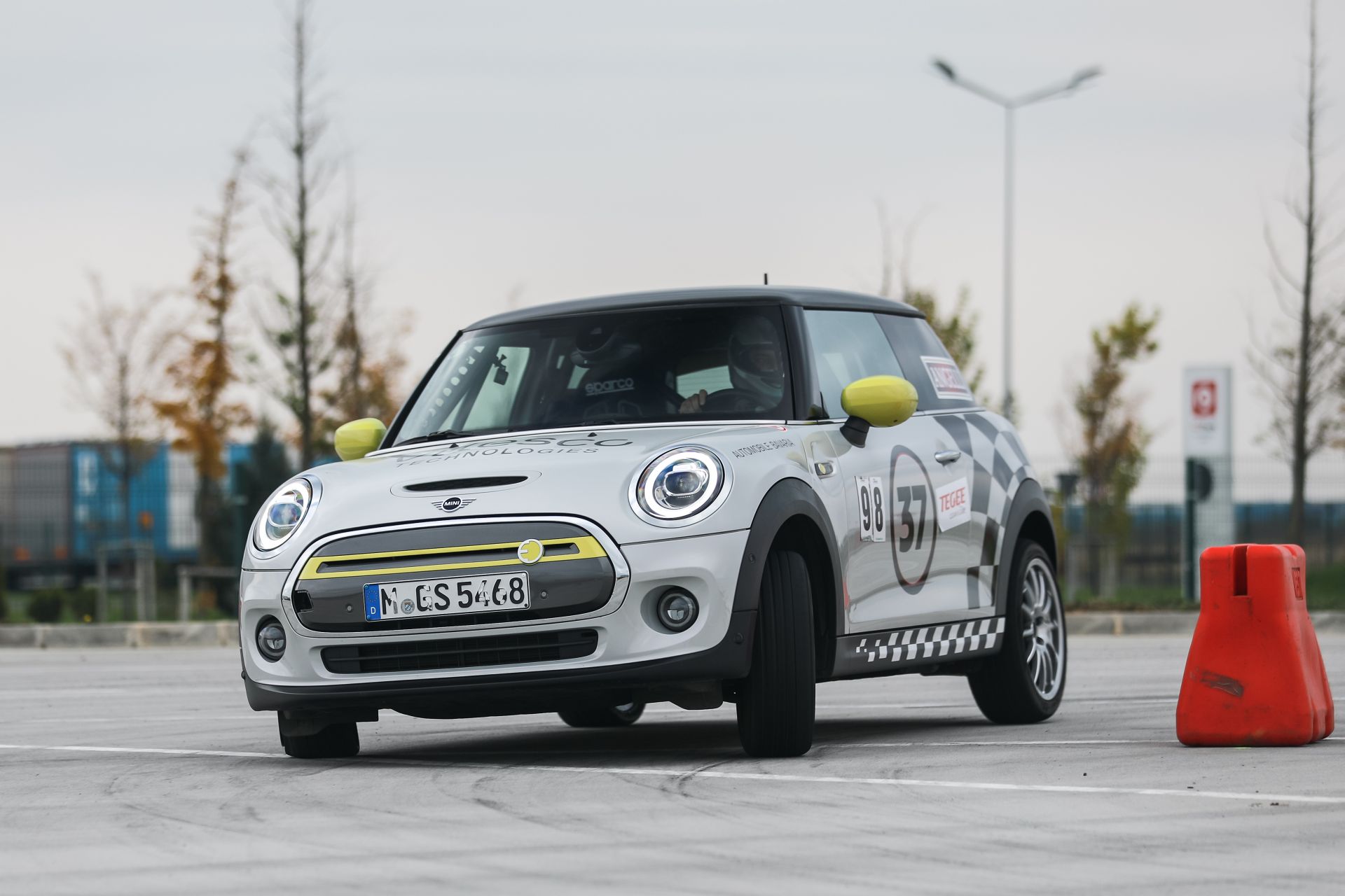 MINI Cooper SE la CNSS 2020 foto Dragos Savu