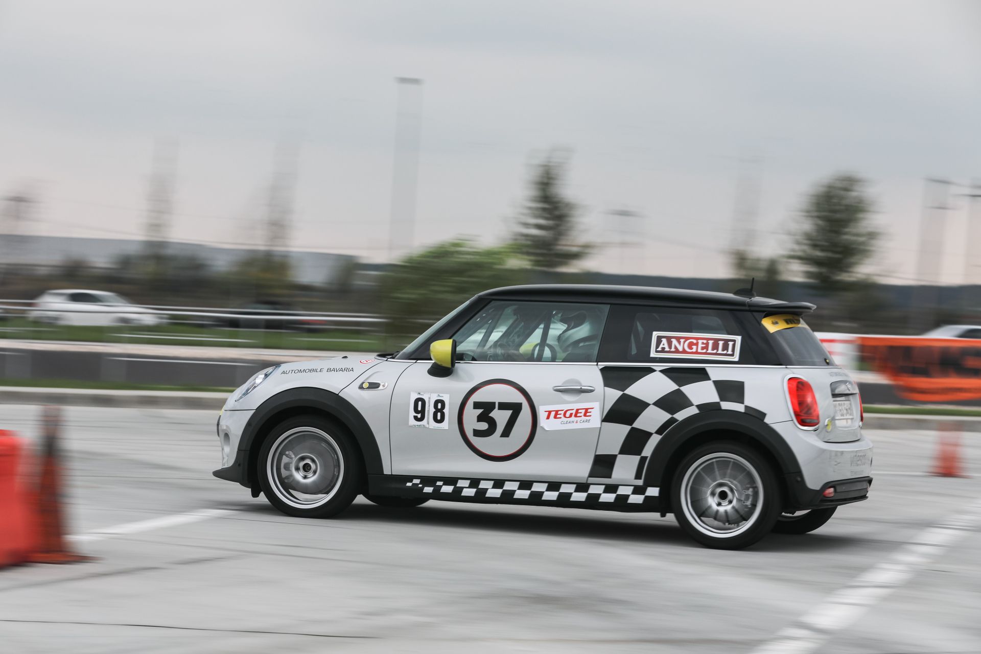 MINI Cooper SE la CNSS 2020 foto Dragos Savu