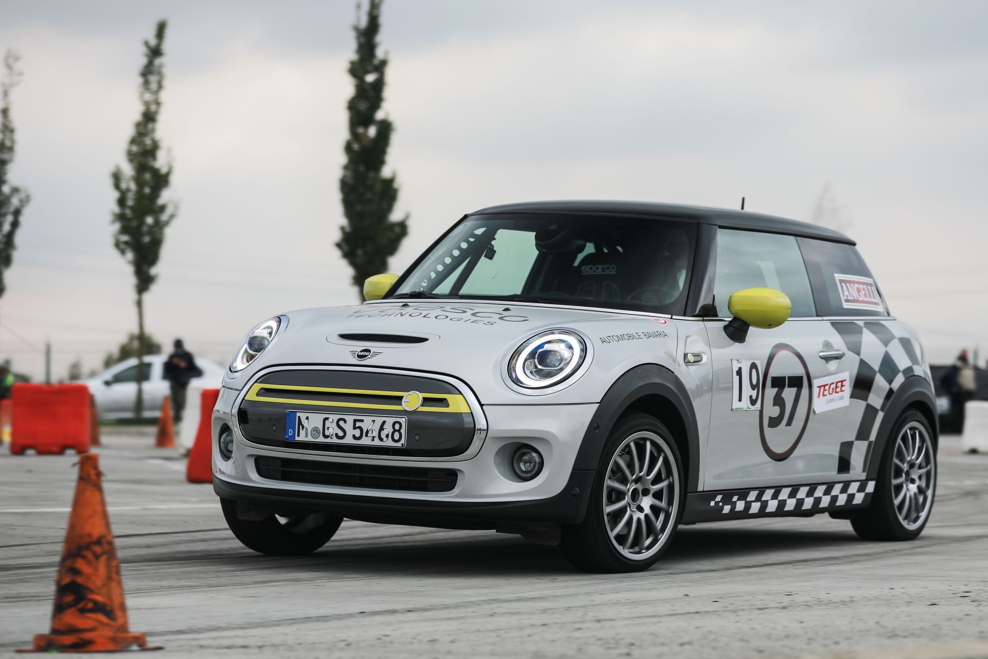 MINI Cooper SE la CNSS 2020 foto Dragos Savu