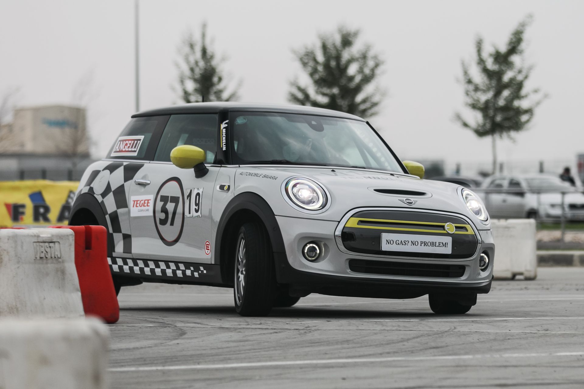 MINI Cooper SE la CNSS 2020 foto Dragos Savu