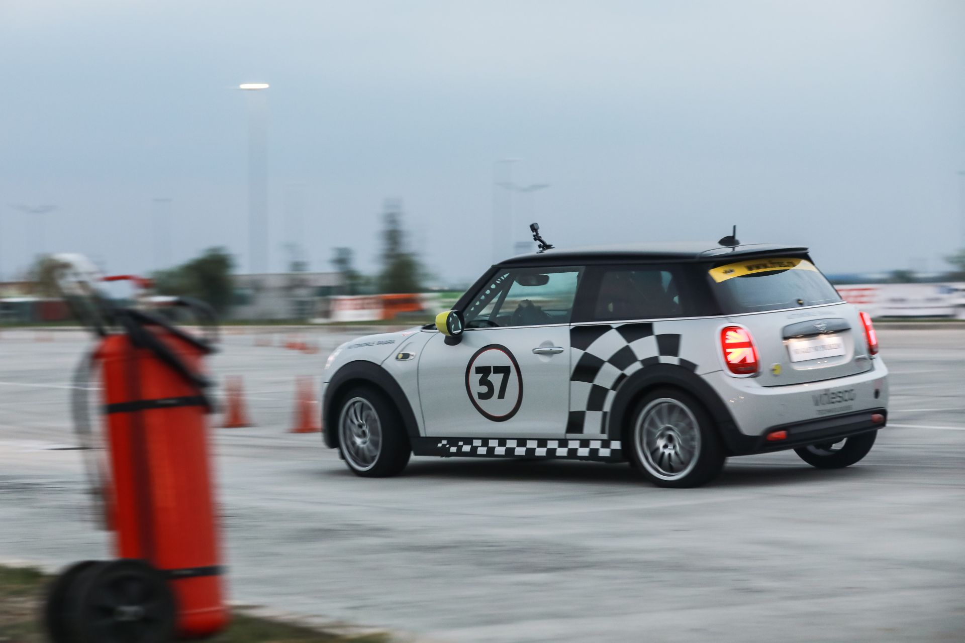 MINI Cooper SE la CNSS 2020 foto Dragos Savu