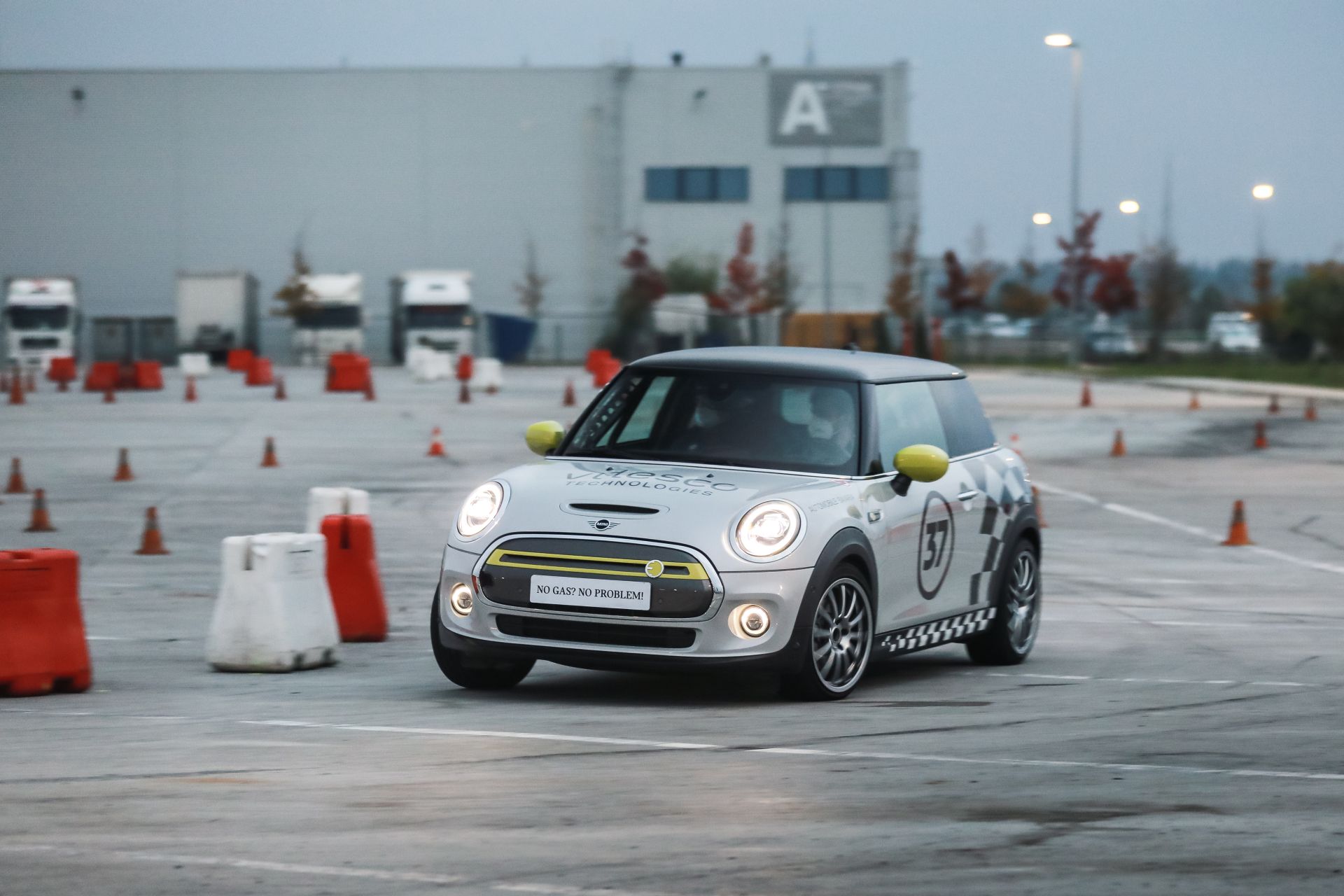 MINI Cooper SE la CNSS 2020 foto Dragos Savu