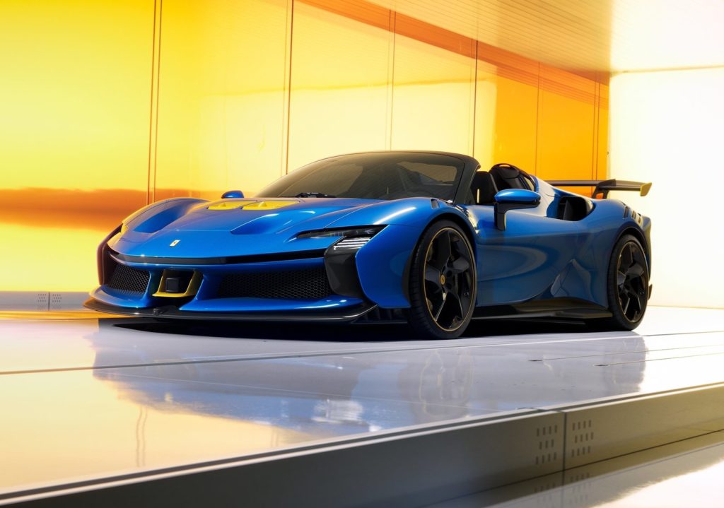 Ferrari prezintă un nou model extrem, SF90 XX Stradale